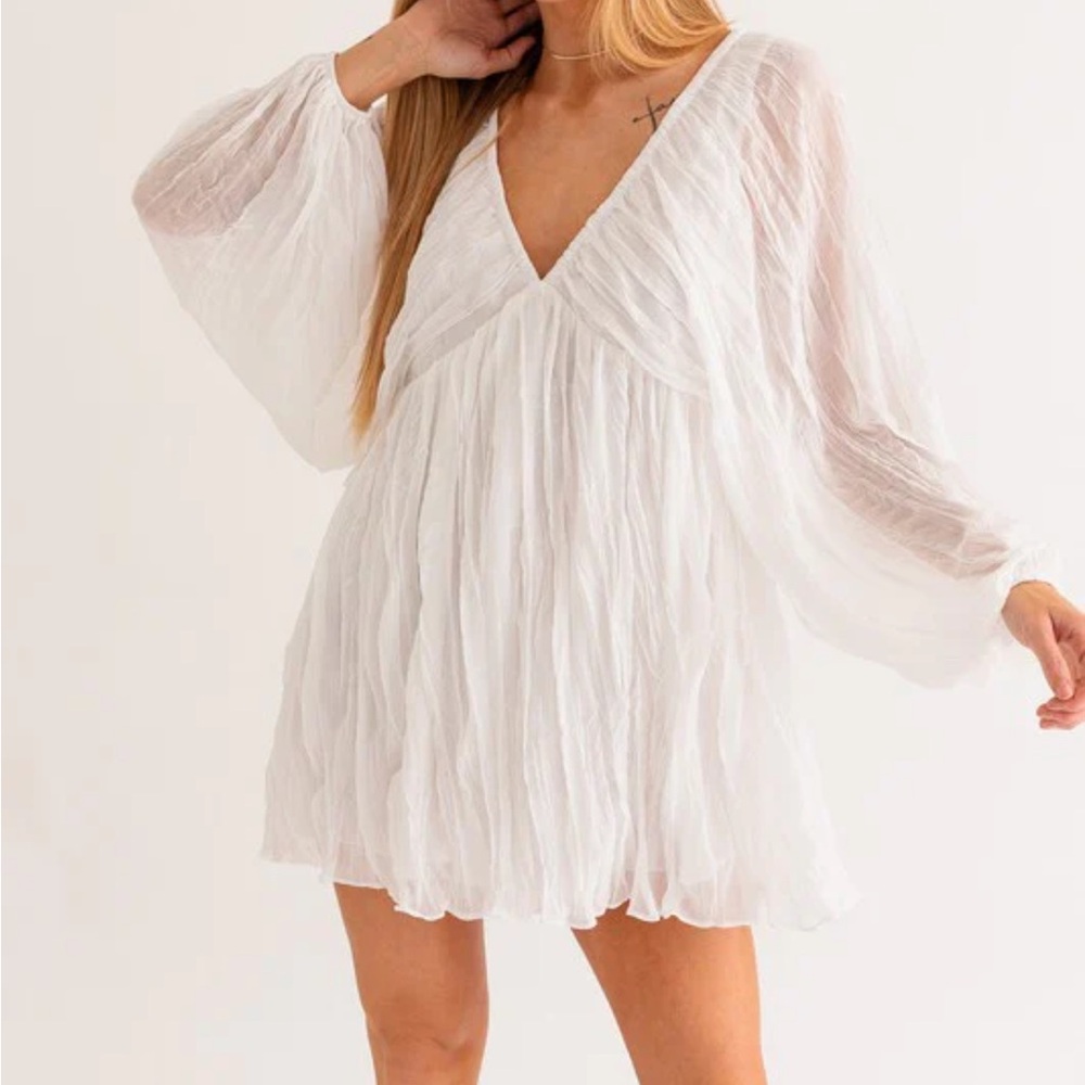 Elegant White Flowy Dress